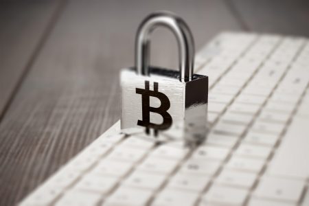 Cadeado, teclado e Bitcoin (envato / garloon)