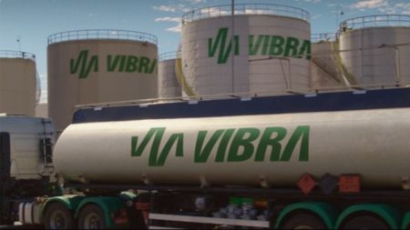 Caminhão Tanque Vibra Energia (Divulgação Vibra Energia)