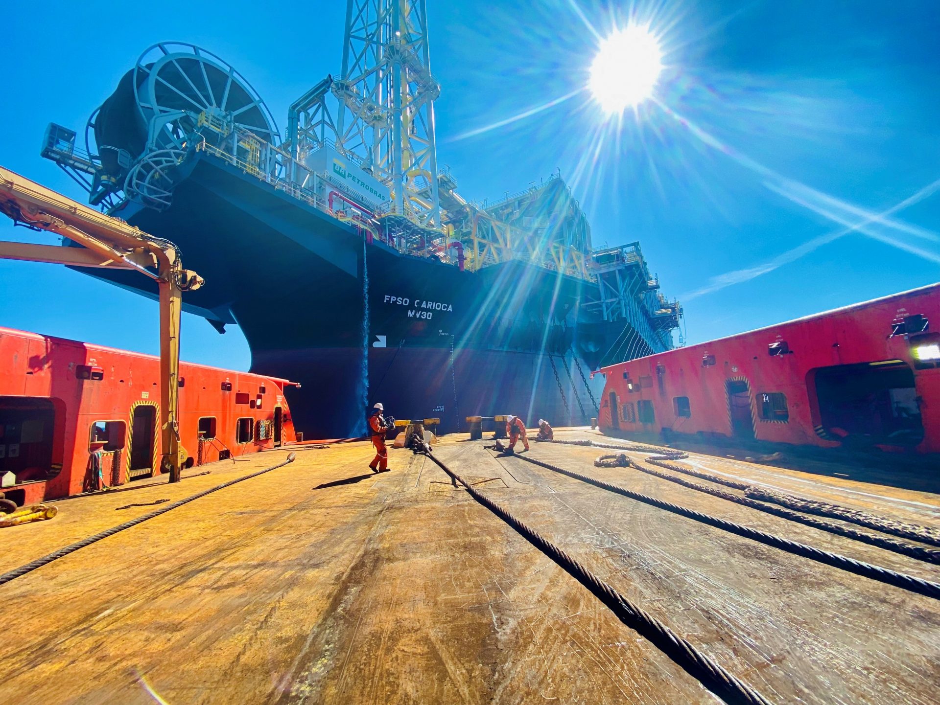 Navio-plataforma FPSO Carioca no campo de Sépia, no pré-sal da Bacia de Santos (Bram Titan)