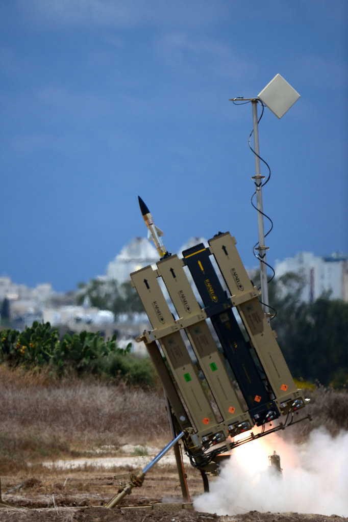 Iron Dome em ação (Sistema antimísseis de Israel)