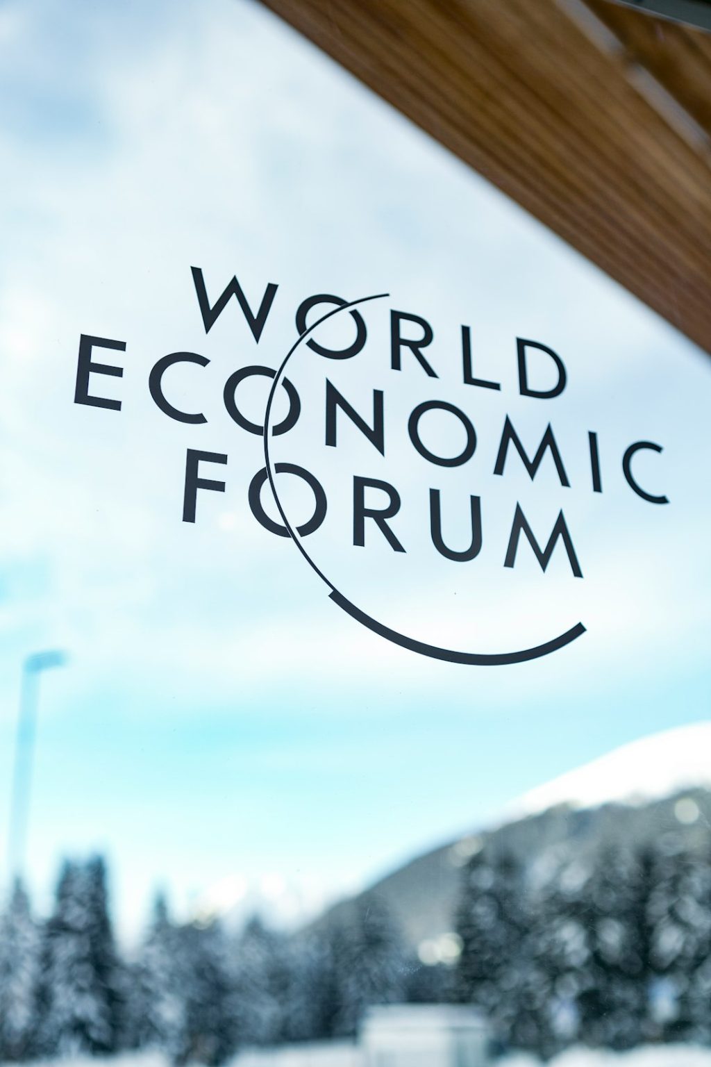 Armstrong impulsiona lei de estrutura de mercado em Davos Brian Armstrong Davos World Economic Forum