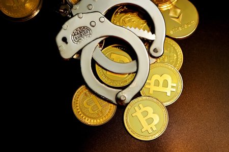 Chefe de golpe cripto de US$15 bilhões deportado para China crypto scam arrest
