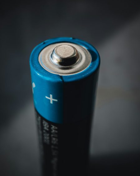 Um design simples revoluciona baterias de estado sólido solid state battery concept